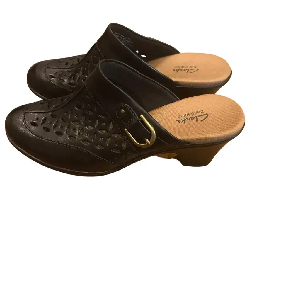 Clarks black leather bendable heeled clogs size 7 1/2 - Picture 2 of 4